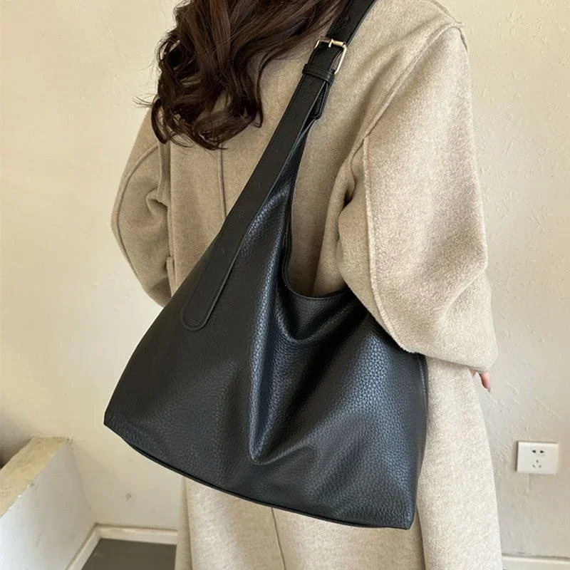 Women Bags Trend 2025 - ファッションレザートートバッグ女性のための 2025 トレンド女性シンプルな大容量ショルダーバッグ女性のハンドバッグメッセンジャーバッグ