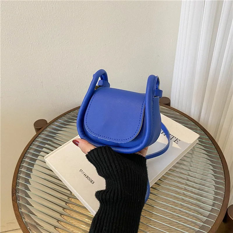 キャンディーカラーのミニpuレザーバッグ,女性用ショルダース - Women Bags Mini のレビューと価格